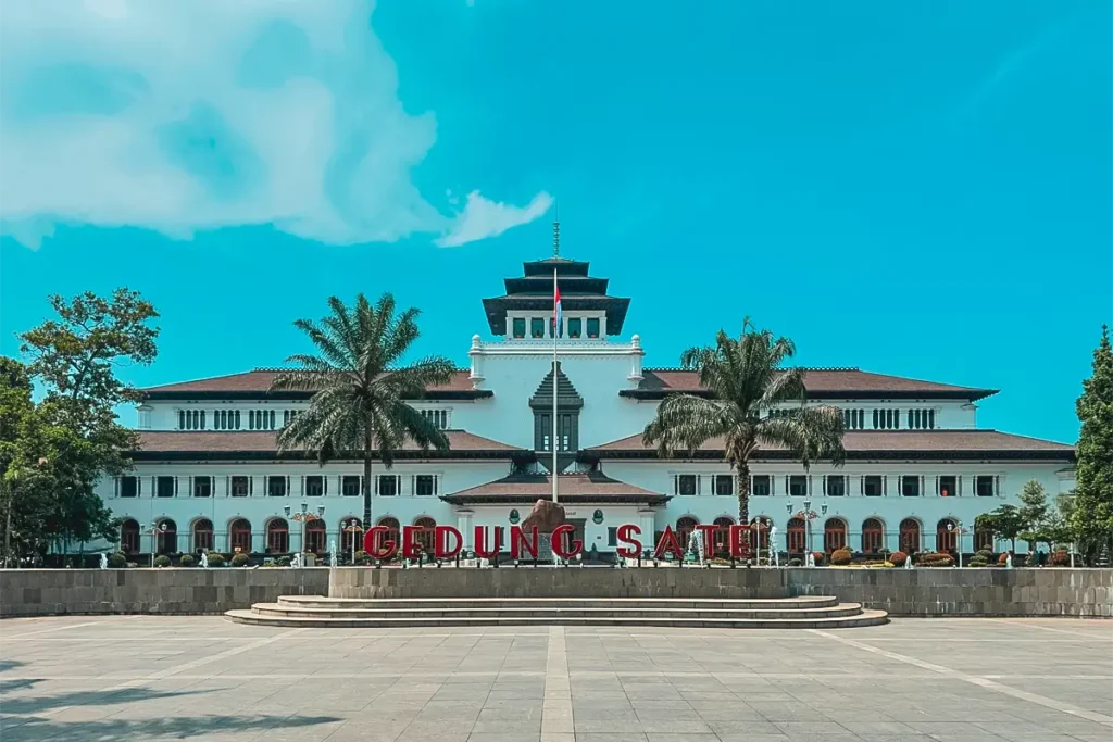 jakarta bandung travel